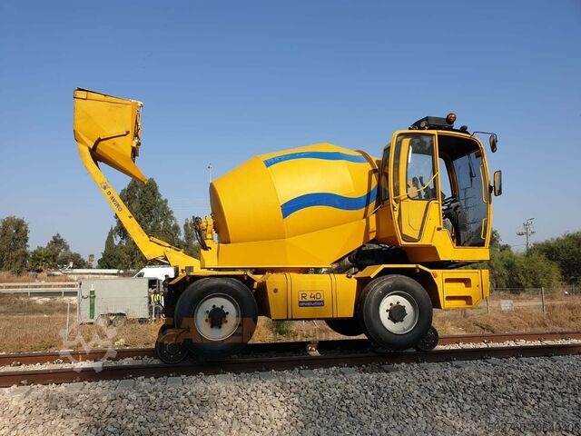 Crawler excavator Volvo EW205E Rail Excavator