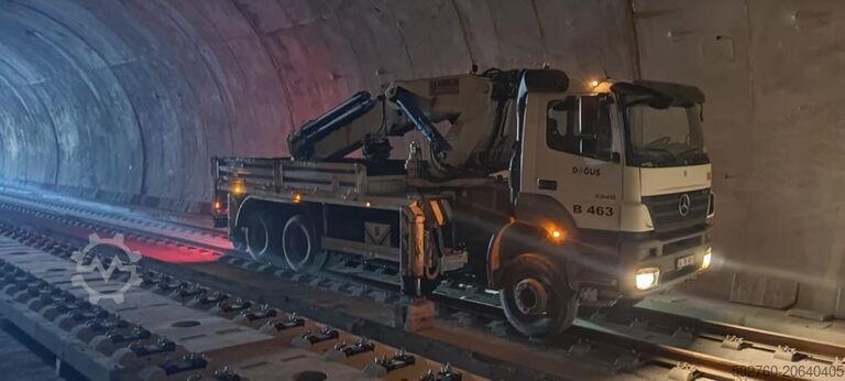 Crawler excavator Volvo EW205E Rail Excavator