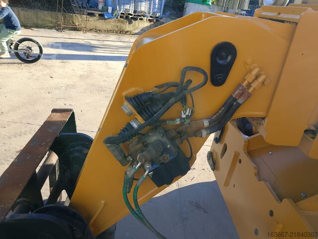 Telehandler - 5t CATERPILLAR TH514