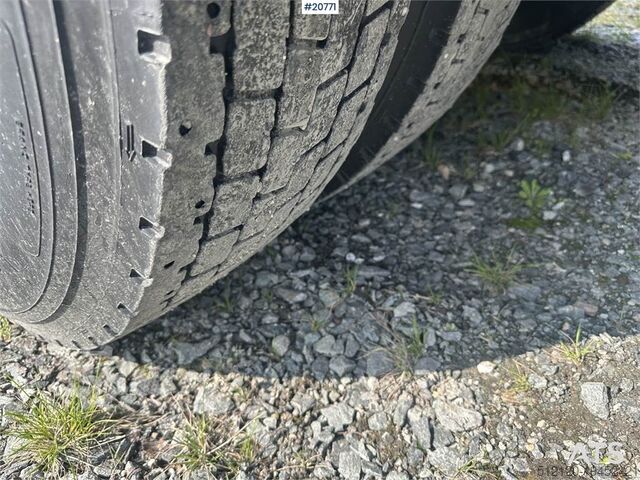 Box body HFR 2 axle cabinet trailer w/ Vector unit