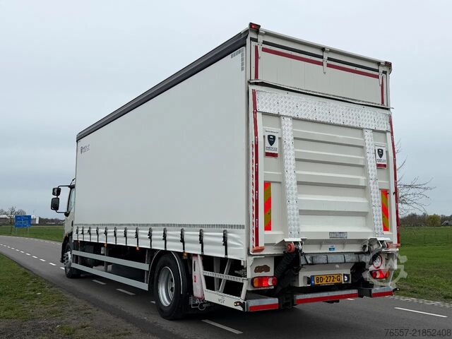 Sliding tarpaulin Volvo FL FL250.18 Schuifzeil Bakwagen met Laadklep