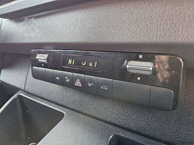 High-roof van MERCEDES-BENZ SPRINTER