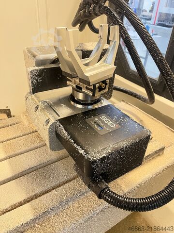Universal-Bearbeitungszentrum + 5. Achse Posmill C 800 Kompakt