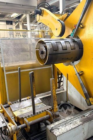 Strip feeding system for sheet metal coils Schleicher RMS 8-70/160-650
