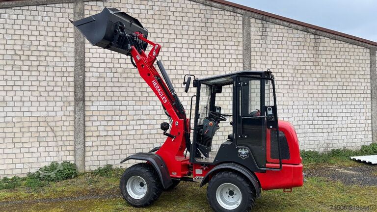 Loader Heracles H220E