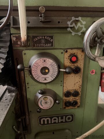 Universal machining center MAHO MH700