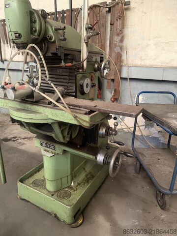 Universal machining center MAHO MH700