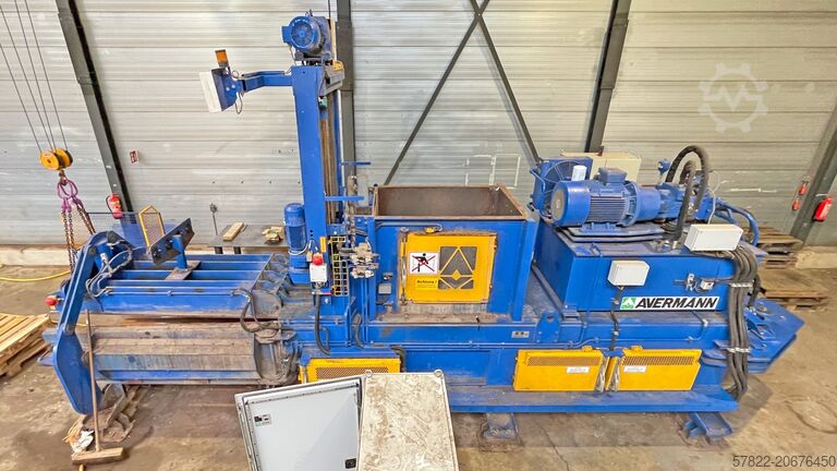 Baler 80 t with pecial press ram for pressing ‘difficult’ materials Avermann Maschinenfabrik GmbH & Co. KG AVOS 1410-45/80