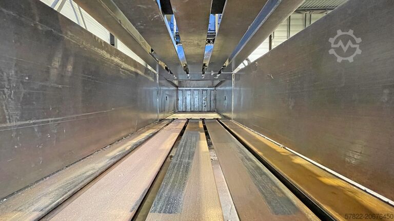 Baler 80 t with pecial press ram for pressing ‘difficult’ materials Avermann Maschinenfabrik GmbH & Co. KG AVOS 1410-45/80