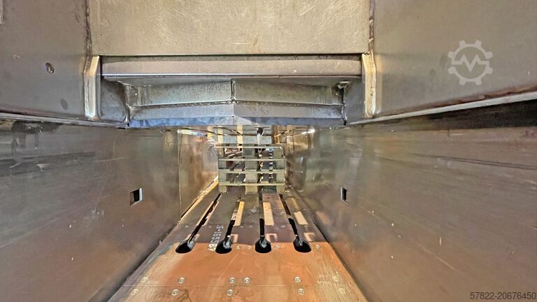 Baler 80 t with pecial press ram for pressing ‘difficult’ materials Avermann Maschinenfabrik GmbH & Co. KG AVOS 1410-45/80