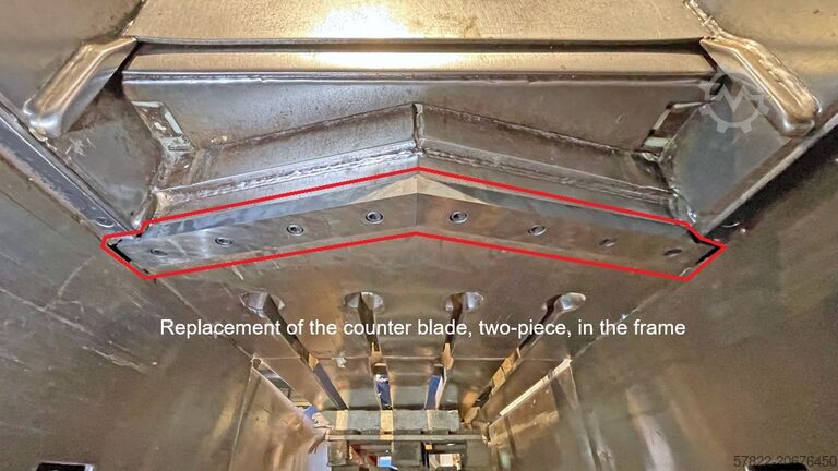 Baler 80 t with pecial press ram for pressing ‘difficult’ materials Avermann Maschinenfabrik GmbH & Co. KG AVOS 1410-45/80