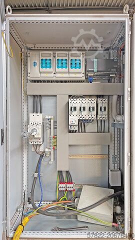 Baler 80 t with pecial press ram for pressing ‘difficult’ materials Avermann Maschinenfabrik GmbH & Co. KG AVOS 1410-45/80