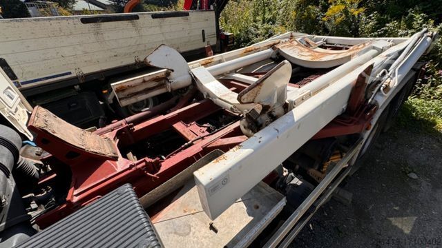 Special purpose truck MAN TGA 26.430 6x4 Silo Aufsteller Bj 2005