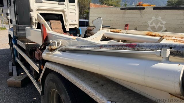 Special purpose truck MAN TGA 26.430 6x4 Silo Aufsteller Bj 2005