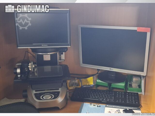 Optische Messmaschine KEYENCE IM-8020