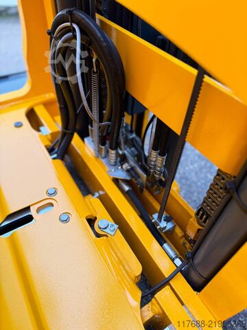 Reach truck Jungheinrich ETV 216 - Service Neu - Batterie 80% - 9,92m Hub