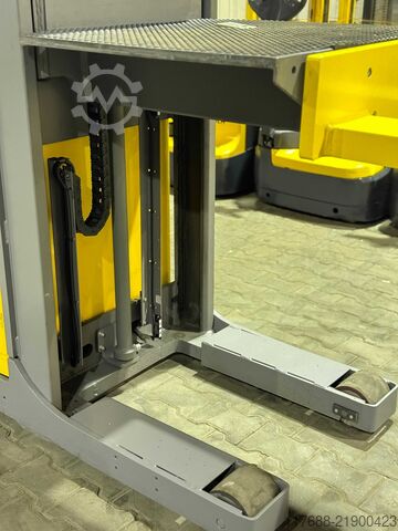 Vertical order picker Jungheinrich Elektro Kommissionierer - 2.400mm Gabeln - Service Neu