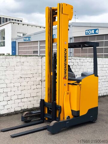 Reach truck Jungheinrich ETV 214 - Service Neu - nur 3.995  Std. - Batterie 80%