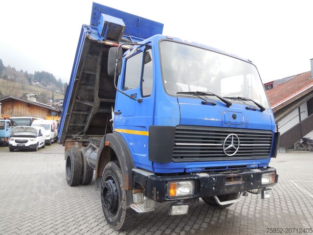 Kipper LKW Mercedes-Benz 1217 AK Allrad Dreiseitenkipper