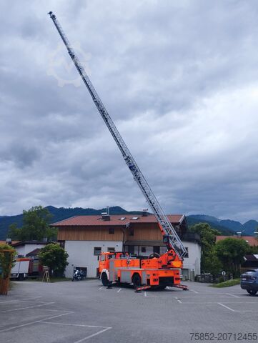 Feuerwehrauto Iveco 140-25 A DLK 23/12 Drehleiter Magirus