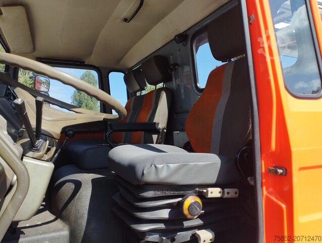 Feuerwehrauto Magirus Deutz 140-25 A DLK 23/12 Drehleiter Magirus