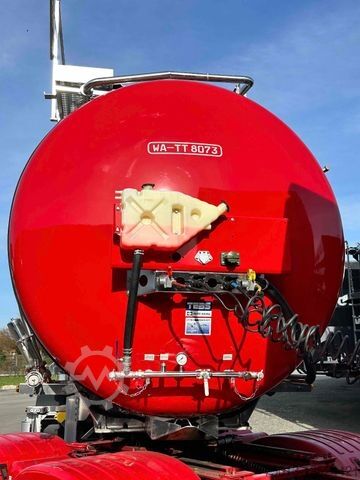 Tanker semitrailer KÄSSBOHRER 3-Kammer 32 cbm, Drucktank, UNIBLOCK, Heizung