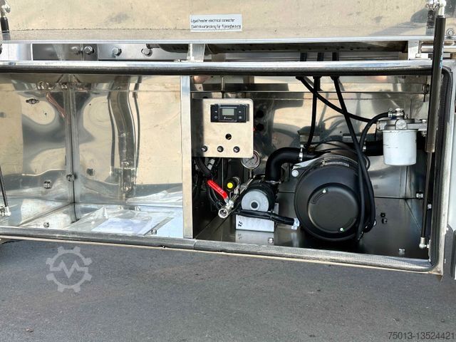 Tanker semitrailer KÄSSBOHRER 3-Kammer 32 cbm, Drucktank, UNIBLOCK, Heizung