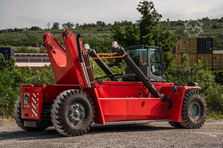 Full-container reach stacker Kalmar DRG450-60S5M