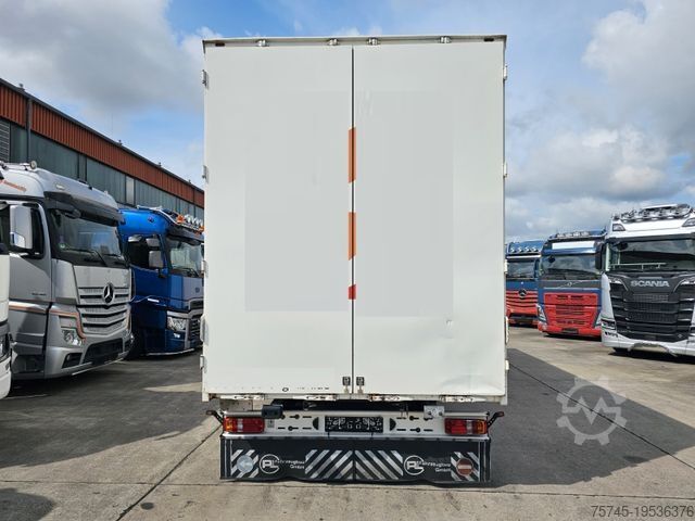 LKW mit Kofferaufbau MAN TGA 15. 280 * KOFFER MIT SCHLAFKABINE & ANHÄNGER