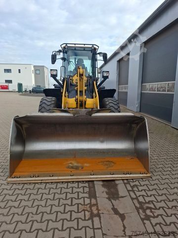 Radlader KOMATSU WA200 * WENIG BELASTET * TOP * NEUE REIFEN