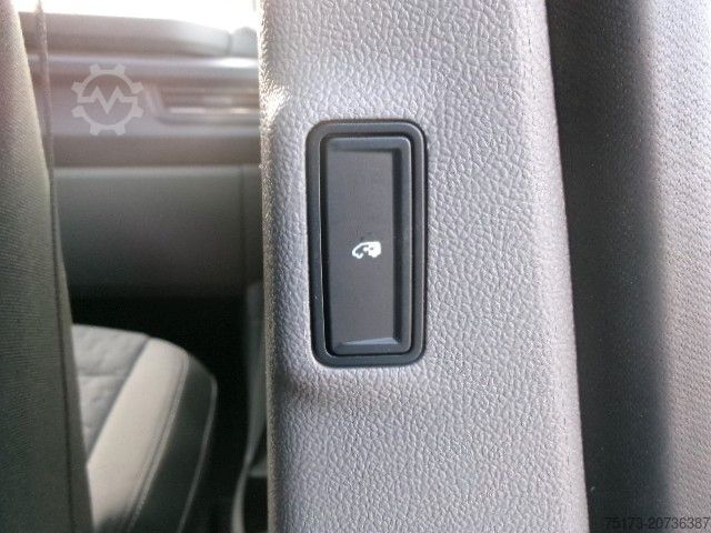 Kleinbus FORD Transit Custom 320L2 Limited Kombi AT AHK 2xSTür