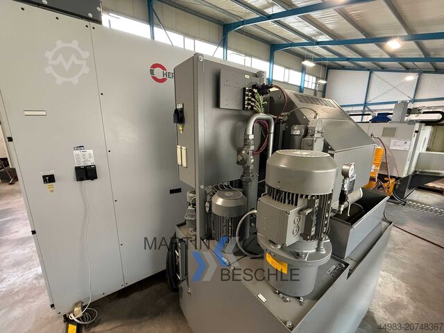 Universal-Bearbeitungszentrum HERMLE C 1200 V