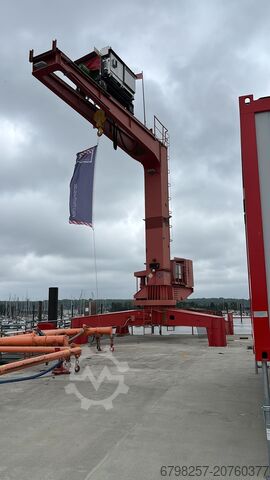 Kran VEB Baumechanisierung Barleben / Stahl