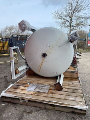 Tycon-Glasemailierter Empfangsbehälter, 6.000 Liter, 2000 mm x 1680 mm. Tycon 6,000 Litre