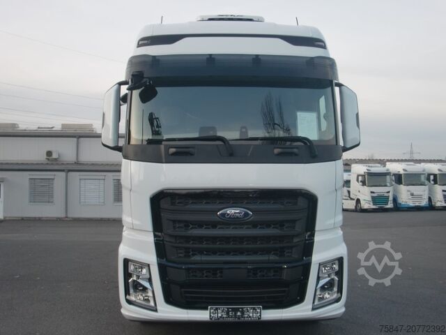 Standard SZM Ford F-Max 500 Intarder ACC Navi