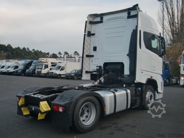 Standard SZM Ford F-Max 500 Intarder ACC Navi