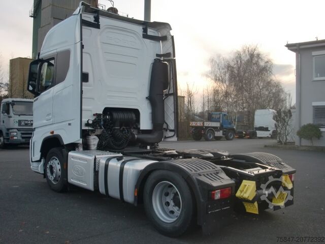 Standard SZM Ford F-Max 500 Intarder ACC Navi