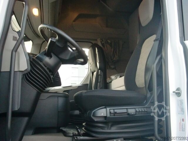 Standard SZM Ford F-Max 500 Intarder ACC Navi