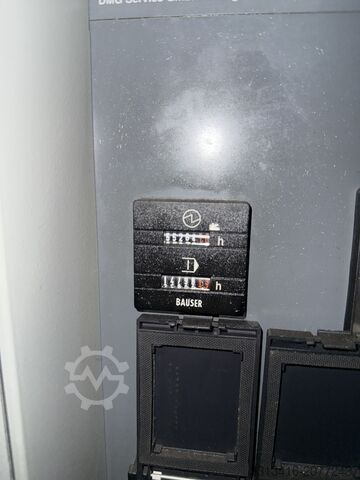 Vertikales Bearbeitungszentrum Deckel Maho DMC 63V