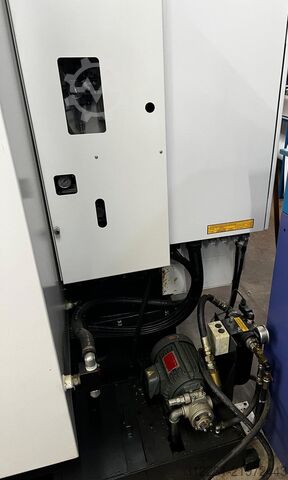 Vertical machining center MIKRON VCE 600PRO
