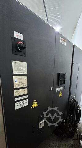 Vertical machining center Okuma MP-46V