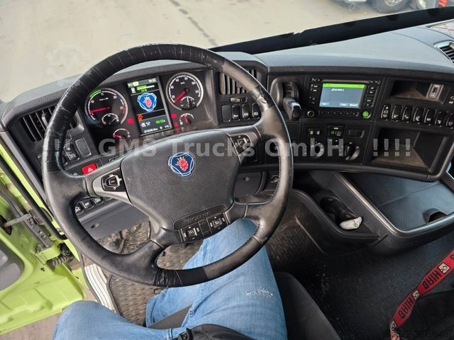 Kipper LKW SCANIA R490 / 6X4 / Blatt / 18m Hiab Kran