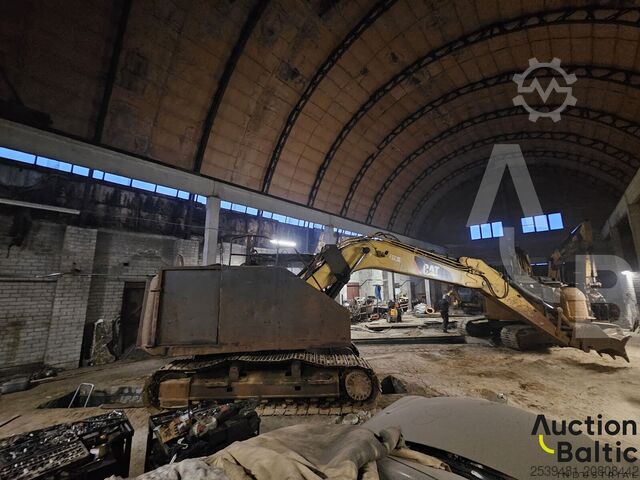 Raupenbagger Caterpillar 318 E L