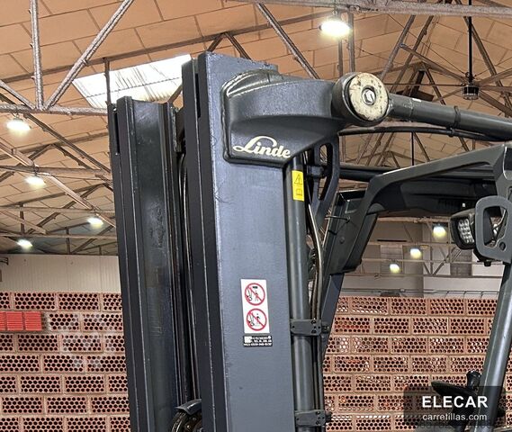 Hochhubwagen Linde E25L