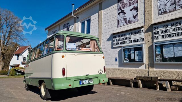 Kleinbus MERCEDES-BENZ Vorgänger Sprinter O 319 Samba mit Faltdach AC