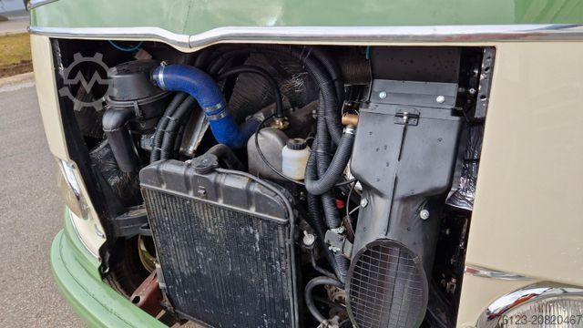 Kleinbus MERCEDES-BENZ Vorgänger Sprinter O 319 Samba mit Faltdach AC