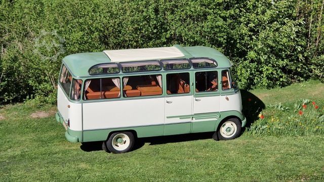 Kleinbus MERCEDES-BENZ Vorgänger Sprinter O 319 Samba mit Faltdach AC