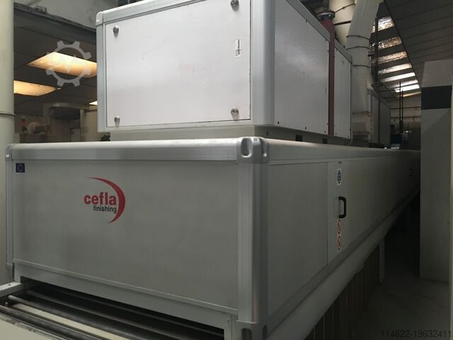 Robot with spray gun and drying tunnel CEFLA Easy 2000