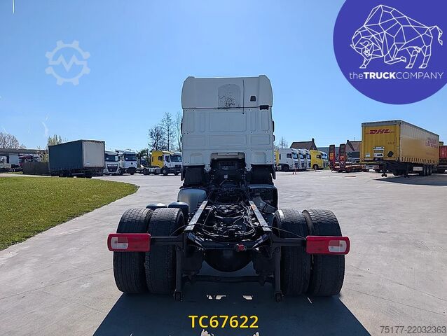 Chassis with cab DAF XF 450