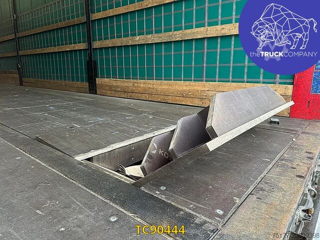 Sliding tarpaulins Kögel 